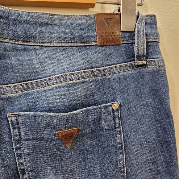 Guess Distress jeans - Picture 5 of 9